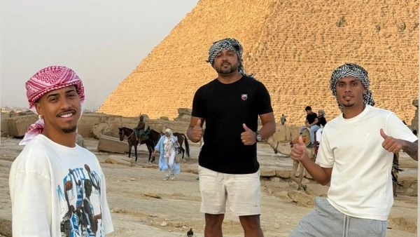 خوان بيزيرا في زيارة جديدة للأهرامات .. صور خوان بيزيرا في زيارة جديدة للأهرامات .. صور