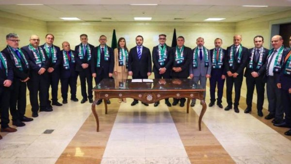 المنشقون عن نظام الأسد 