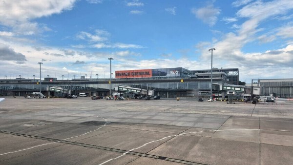 مطار هانوفر