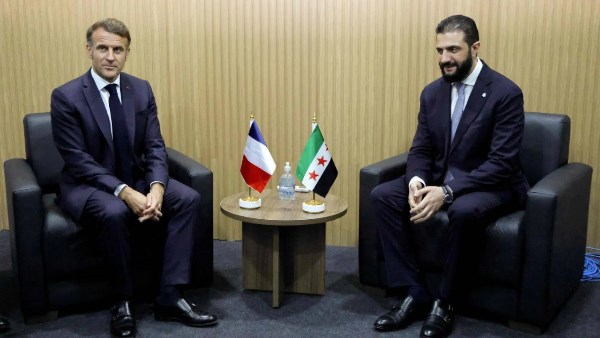 ماكرون والشرع