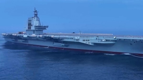 حاملة طائرات