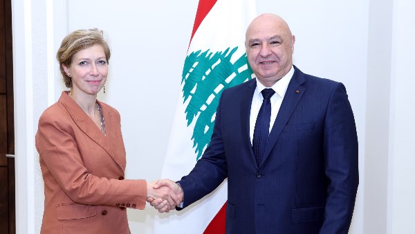 جانب من لقاء عون و آن كلير لو جاندر