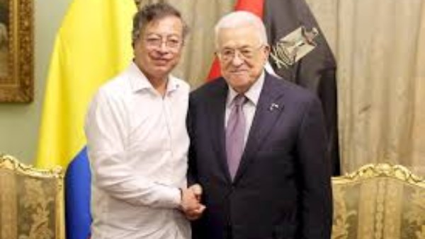 الرئيس الفلسطيني ونظيره الكولمبي