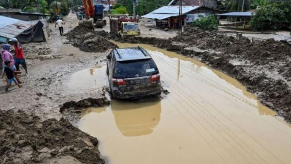 كارثة مناخية تضرب جنوب شرق آسيا: أكثر من 600 قتيل وملايين المتضررين في ثلاث دول