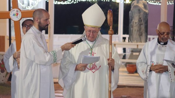 مطران الكنيسة اللاتينية بمصر