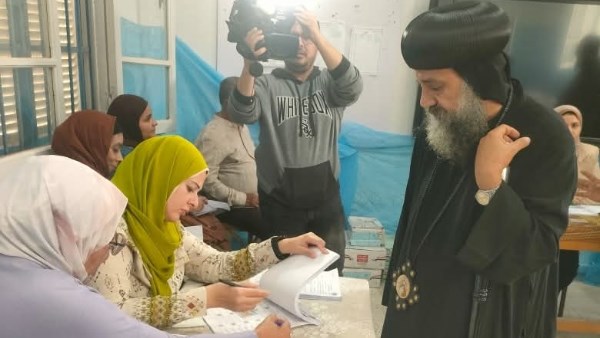 الأنبا بموا أسقف السويس