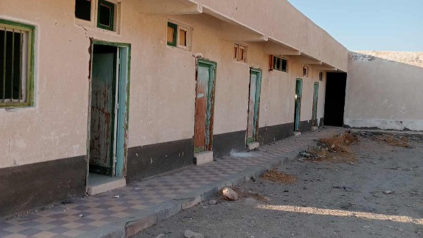 الوحدة الصحية بوادي ميعر مهجورة 