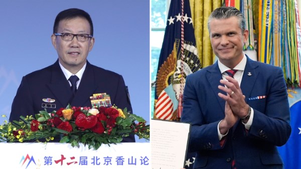 وزيري دفاع أمريكا والصين 