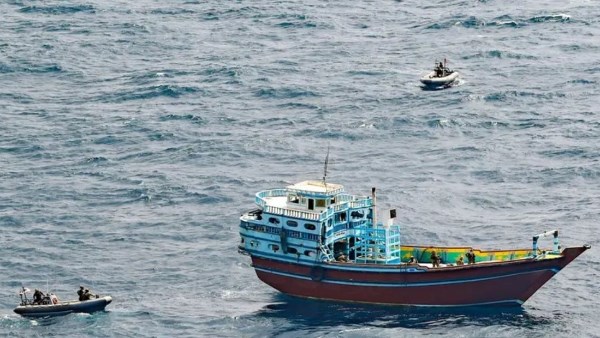 عملية أمنية قرب سواحل الصومال