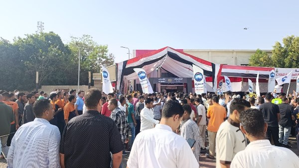 إقبال مبكر أمام لجان الغردقة في اليوم الثاني من انتخابات مجلس النواب 2025 إقبال مبكر أمام لجان الغردقة في اليوم الثاني من انتخابات مجلس النواب 2025