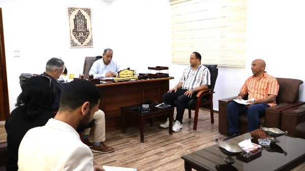 رئيس مدينة الغردقة يعقد لقاءً دوريًا مع المواطنين ويستعرض 11 طلبًا