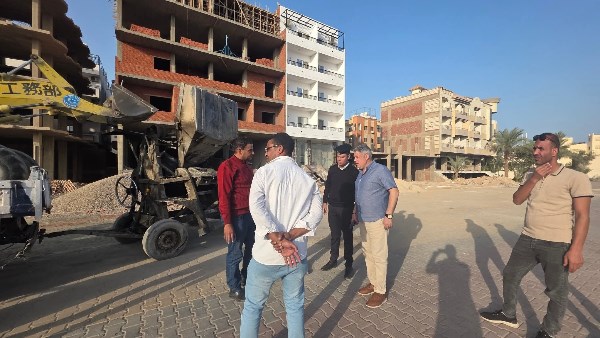 حي جنوب الغردقة يتحفظ على معدات بناء مخالِفة خلال حملة مفاجئة حي جنوب الغردقة يتحفظ على معدات بناء مخالِفة خلال حملة مفاجئة