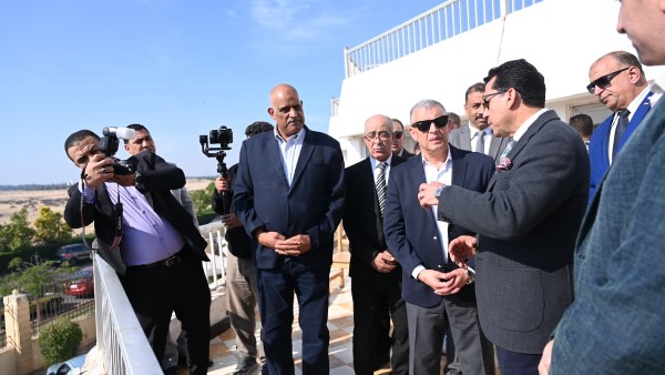 وزير الشباب والرياضة