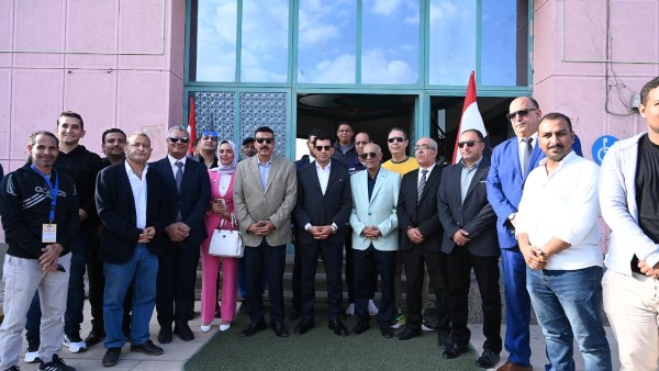 وزير الشباب والرياضة