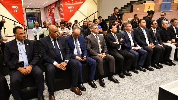 وزير الشباب والرياضة