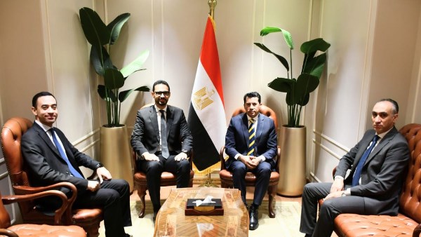 وزير الشباب والرياضة