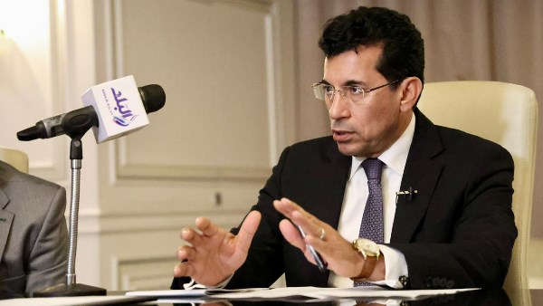 وزير الشباب والرياضة