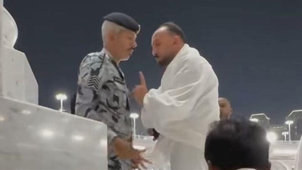 التعدي على معتمر من أمن الحرم 