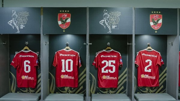 غرفة ملابس الأهلي