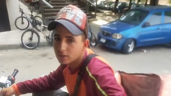 عامل الدليفري