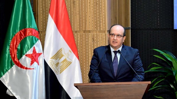 رئيس الوزراء الجزائري