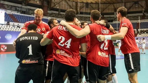 الأهلي يواجه أصحاب الجياد في دوري كرة اليد