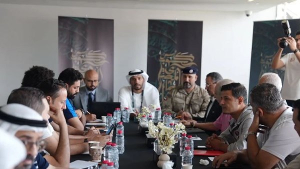 الأهلي يرتدي الأحمر والأبيض أمام الزمالك في نهائي السوبر الأهلي يرتدي الأحمر والأبيض أمام الزمالك في نهائي السوبر