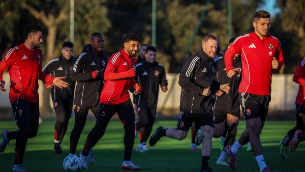 الفريق الأول لكرة القدم بالنادي الأهلي