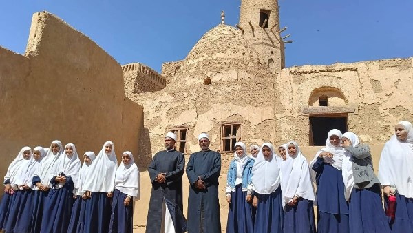 ضمن مبادرة صحح مفاهيمك.. أوقاف الوادي الجديد تنظّم زيارة ميدانية للمناطق الأثرية بالقصر