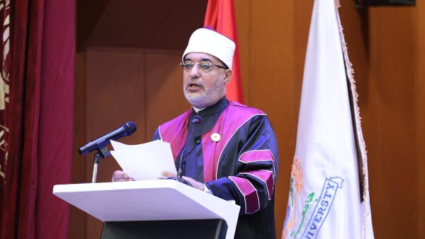  أ.د. نظير محمد عياد مفتي الجمهورية، رئيس الأمانة العامة لدور وهيئات الإفتاء في العالم