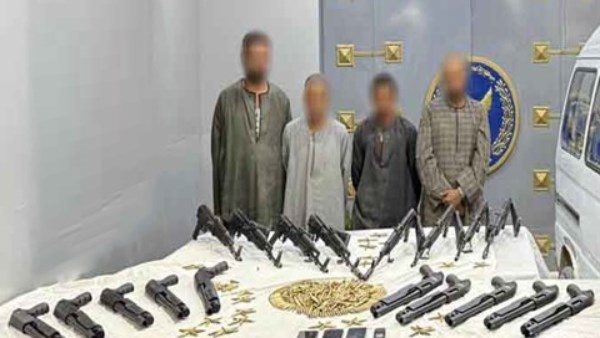 عدد من المتهمين 