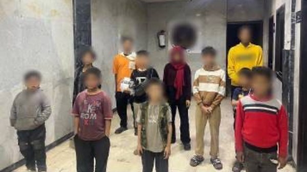 الاطفال المضبوطين