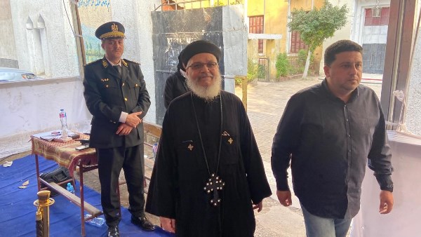 الوفد الكنسي 