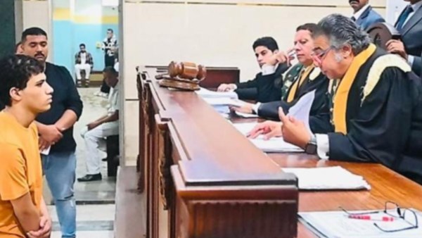 المتهم أمام المحكمة 