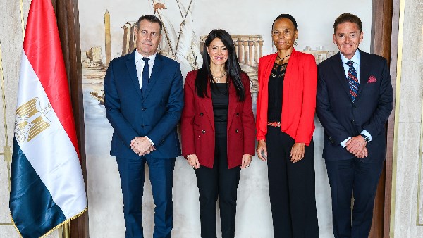 خلال اللقاء