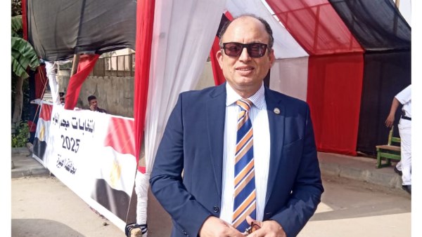 بدء فتح اللجان بمقر لجنة مدرسة نهضة مصر بالسادس من أكتوبر