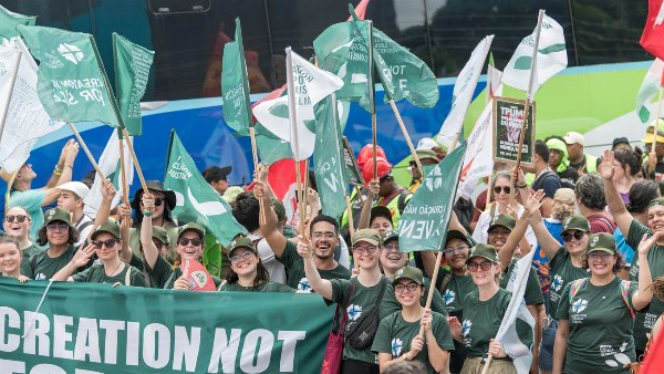 جانب من المسيرة