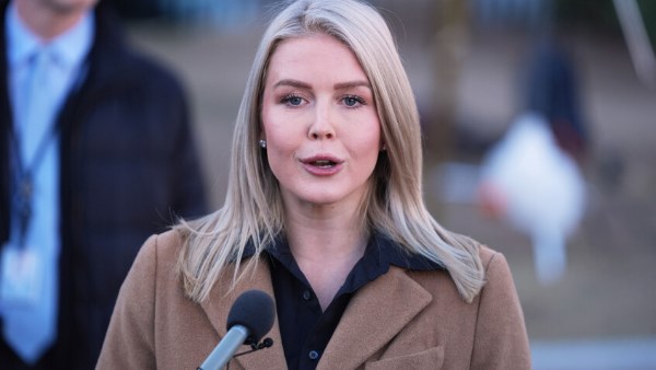 البيت الابيض: الرئيس ترامب أوقف تمويل الحرب في أوكرانيا البيت الابيض: الرئيس ترامب أوقف تمويل الحرب في أوكرانيا