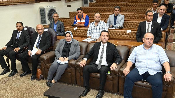 محافظ البحيرة