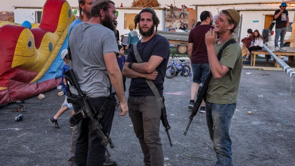 مستوطنون إسرائيليون في الضفة الغربية المحتلة