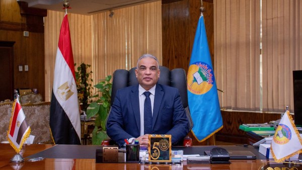 الدكتور محمد حسين، رئيس جامعة طنطا