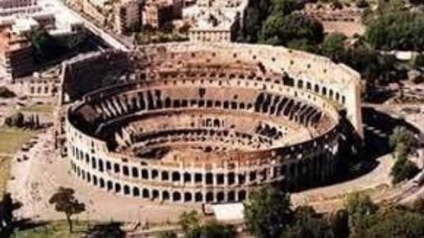 انهيار جزئي لبرج تاريخي قيد التجديد في العاصمة الإيطالية روما