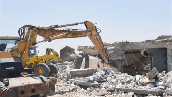 استرداد 1657 متراً مربعاً من أراضي أملاك الدولة وإزالة حالات بناء عشوائي بالإسكندرية