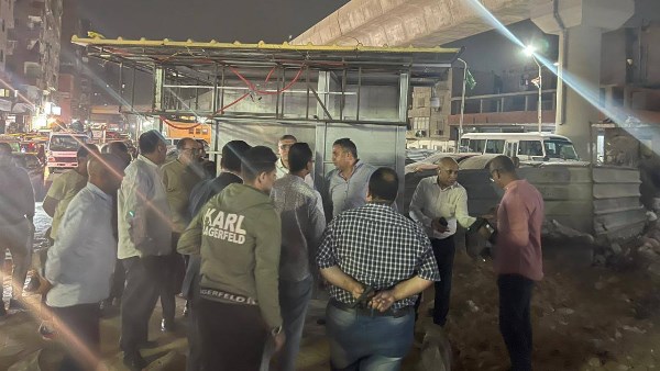 محافظ الجيزة يجوب شوارع الوراق وإمبابة ليلاً ويوجه إنذارًا الي نائب رئيس هيئة النظافة بعد رصد قصور في النظافة