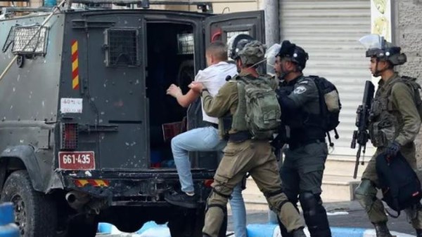 قوات الاحتلال الإسرائيلي تصيب فلسطينيا بالرصاص وتعتقله جنوب الخليل بالضفة الغربية