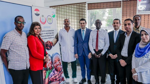 القافلة الطبية المصرية الخاصة بالمبادرة الرئاسية لعلاج مرضى ضعف السمع وتركيب السماعات الطبية تصل إلى جيبوتي
