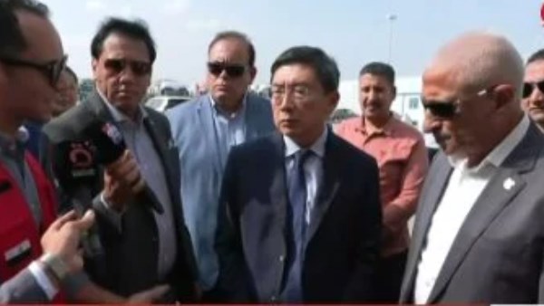 سفير سنغافورة بالقاهرة يتفقد معبر رفح البري