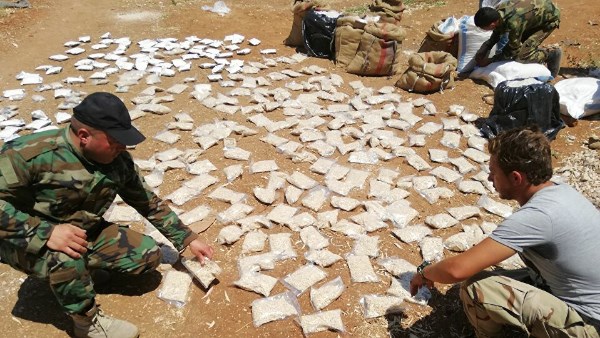 القوات المسلحة الأردنية تحبط تهريب مخدرات قادمة من سوريا