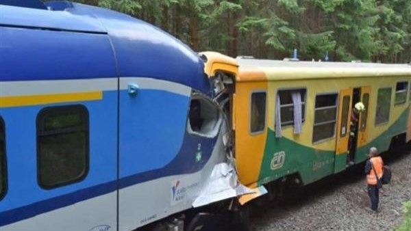حادث تصادم قطارين