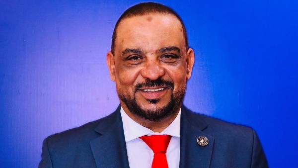 برلماني: صفقة برلماني: صفقة